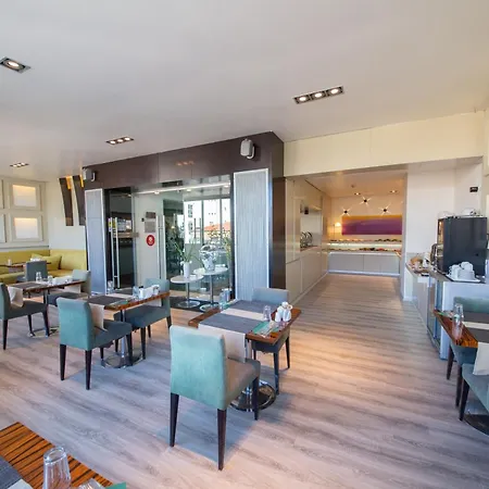Hotell My 3*