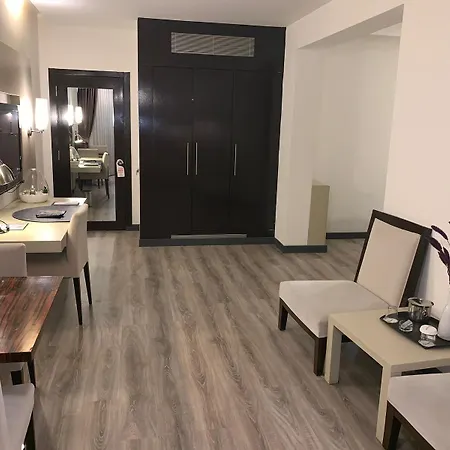 Hotel My