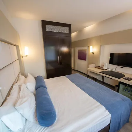 Hotel My